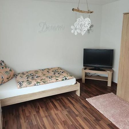 Ferienwohnung Im Drosselnest Hechingen Luaran gambar